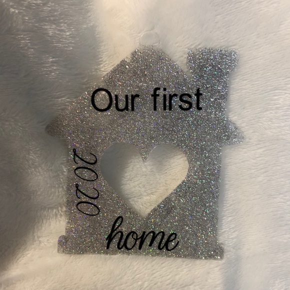 Our first home ornament - Picture 2 of 2